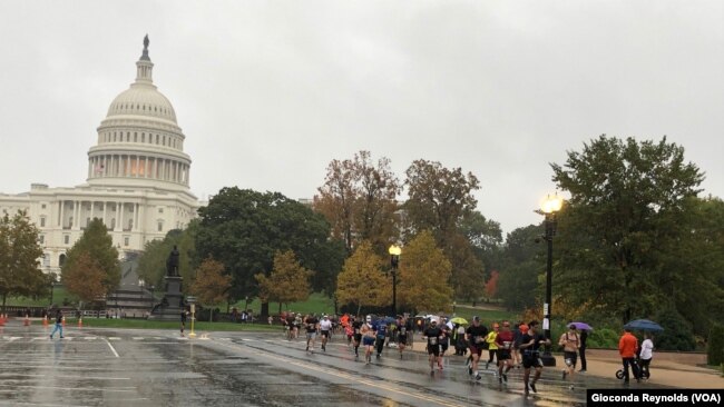 Maratón de los Marines pasó por el Capitolio en Washington DC