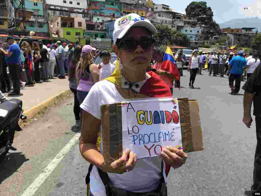 El presidente interino de Venezuela además anunció que este jueves se pone en marcha "la propuesta" de paros laborales escalonados. 