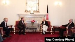 دیدار سناتوران امریکایی با رئیس جمهور افغانستان