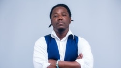 Músico e ativista social angolano Gangsta promove novo partido político - 2:20