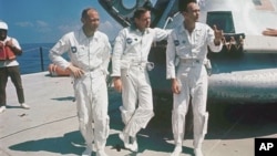 Экипаж космического корабля «Аполло-11»: Эдвин Олдрин, Нил Армстронг и Майкл Коллинз. Фото датировано 1 января 1969 г.
