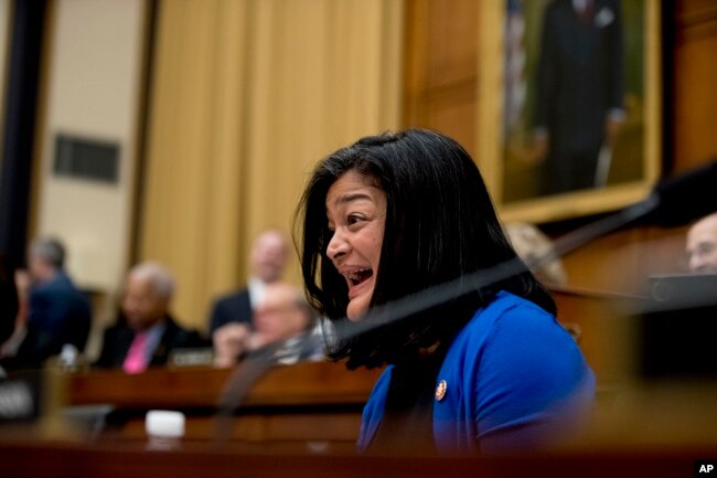 Washington eyaletinden Demokrat Partili Temsilciler Meclisi Üyesi Pramila Jayapal