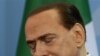 Ribuan Orang Hadiri Rapat Umum Anti-Berlusconi di Milan