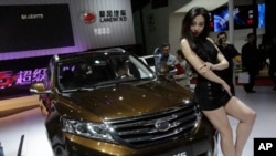 Trung Quốc cho ra mắt chiếc xe Landwind trông giống như chiếc Land Rover Evoque với giá chỉ bằng 1/3 tại cuộc triển lãm ôtô Thượng Hải. 