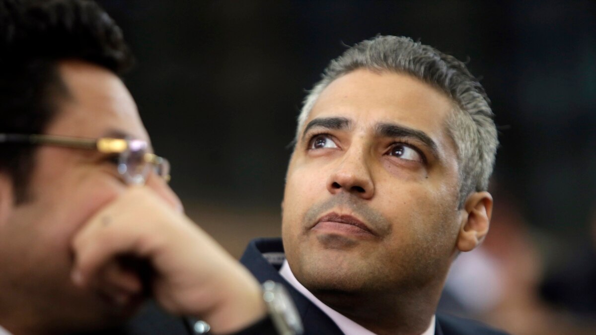 Egypts President Pardons 2 Al Jazeera Journalists 