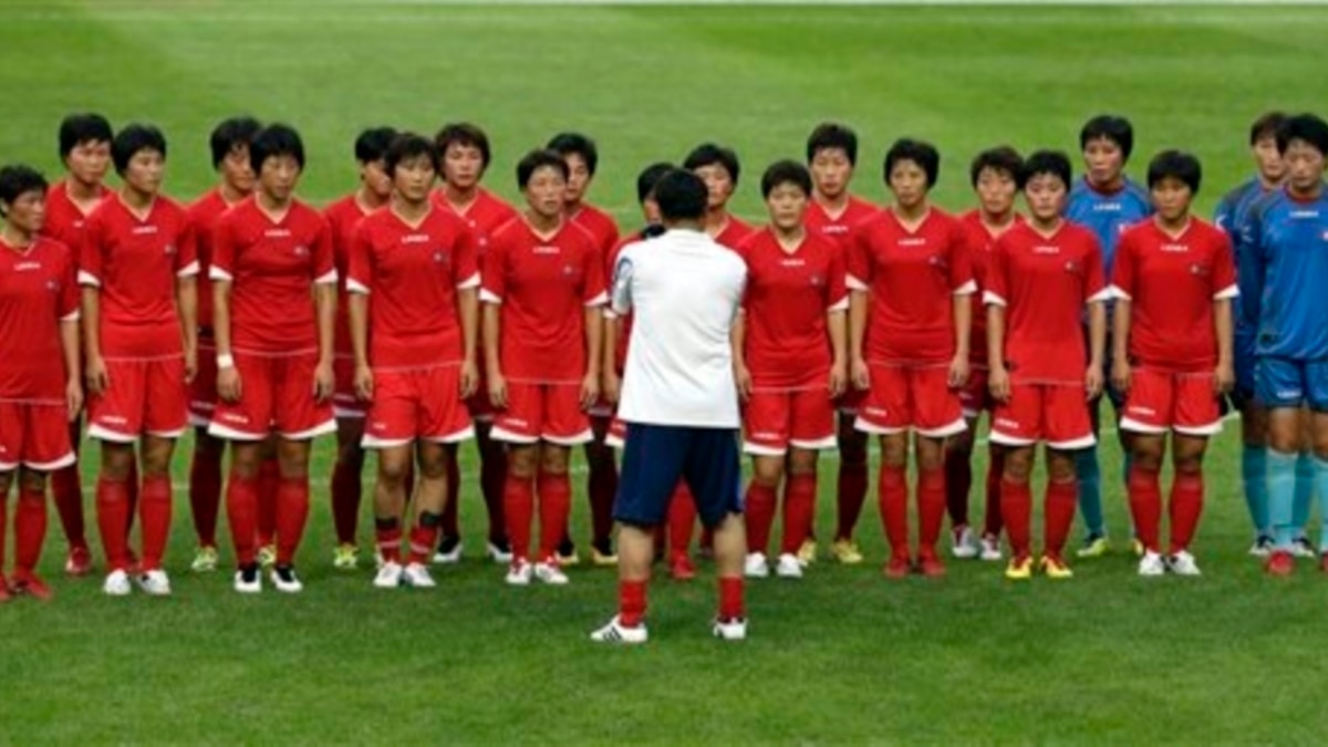 N. Korean Footballers Make Rare Seoul Visit
