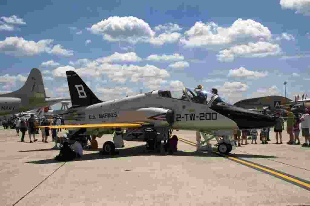 جت آموزشی تی- ۴۵ T-45 Goshawk