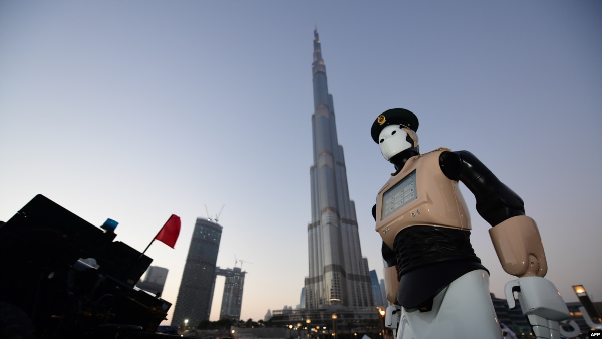 Dubai Gets Its First Robot Cop