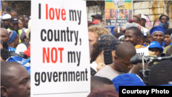 Protesters of President Jacob Zuma gather across Johannesburg, the economic capital of South Africa, April 7, 2017. (Photo courtesy of Zaheer Cassim)