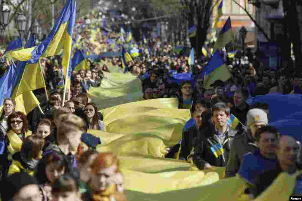 Демонстрация в Одессе против аннексии Крыма