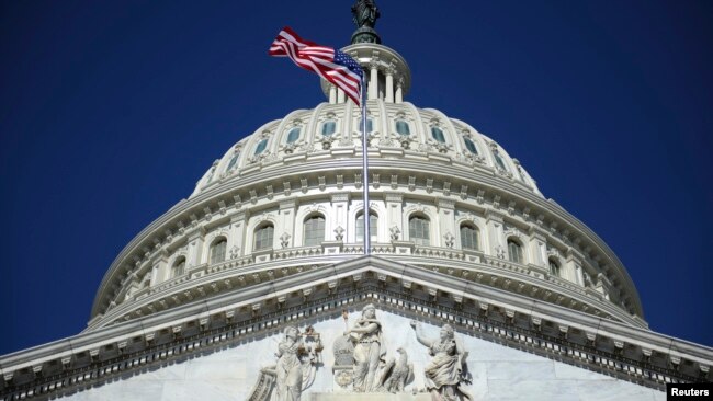 The U.S. Capitol dome in Washington, August 2, 2011. The United States is poised to step back from the brink of economic disaster on Tuesday when a bitterly fought deal to cut the budget deficit is expected to clear its final hurdles in the U.S. Senate. 