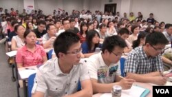 北京高校加強校園政治思想工作抵抗西方價值觀念影響(美國之音東方拍攝 資料照片)