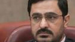سعید مرتضوی، دادستان وقت تهران، گفته بود محسن روحالامینی و محمد کامرانی که خبر مرگ آنها در حبس منتشر شده «دچار بیماری مننژیت بودند»