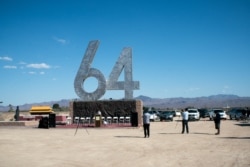 六四32周年纪念会在加利福尼亚州的自由雕塑公园举行（美国之音记者文灏拍摄）