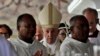 Papa Fransisiko Ahoza Ababuriye Ababo mu Gitero ADF Yagavye muri DRC 