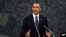 바락 오바마 미국 대통령이 24일 뉴욕에서 열린 유엔 총회에서 연설하고 있다.