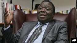 Vaive mutungamiri meMDC, mushakabvu VaMorganTsvangirai.