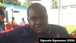 Commandant Pierre Rodrigue Mavoungou du commissariat de Doujé, à Brazzaville, le 22 mars 2018. (VOA/Ngouela Ngoussou)