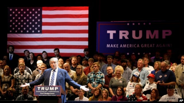 Donald Trump habló ante seguidores en el Central Community College en Fort Dodge, Iowa, el jueves, 12 de noviembre de 2015.