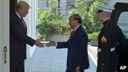Thủ tướng Nguyễn Xuân Phúc trong chuyến thăm Nhà Trắng tháng Năm năm ngoái.