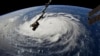 အင်အားပြင်း Florence မုန်တိုင်းဘေးရင်ဆိုင်ဖို့ ပြည်နယ်တြွေပင်ဆင်