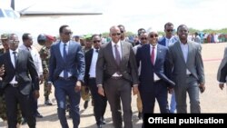 Sharif Xasan oo Baydhaba kusoo dhaweynaya Xasan Kheyre