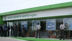 Economistas comentam fusão de bancos angolanos - 2:07