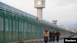 Sincan'da Uygur Müslümanlarının tutulduğu bir kamp