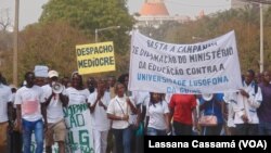 Manifestação de estudantes da Universidade Lusófona da Guiné-Bissau (Foto de Arquivo)