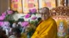 达赖喇嘛在印度达兰萨拉主持朗杰寺学院开办典礼。（2017年11月2日）