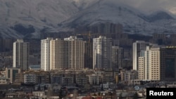ساختمان های مسکونی در شمال غرب تهران.