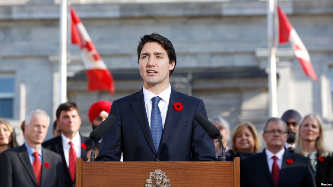 Canada's hunk-in-chief sworn in as new prime minister