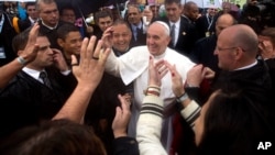 Papa Franja u poseti faveli u Rio de Žaneiru. 25. juli, 2013.