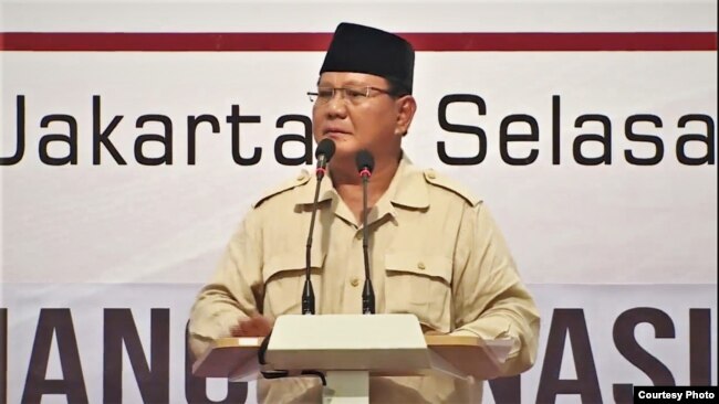 Capres 02 Prabowo Subianto berbicara dalam acara "Mengungkap Fakta-Fakta Kecurangan Pilpres 2019" di Hotel Grand Sahid Jaya, Jakarta, Selasa (14/5) (BPN Prabowo-Sandi).