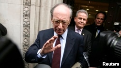 Malcolm Rifkind leaves the Intelligence and Security Committee in London, Feb. 24, 2015.