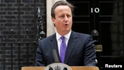 PM Inggris David Cameron mengecam pembunuhan seorang tentara Inggris oleh tersangka teroris di London tenggara (23/5).