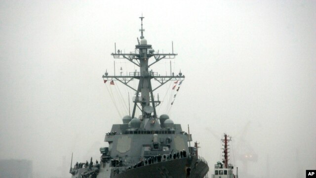 El destructor de misiles dirigidos USS Lassen pasó esta semana frente a las disputadas islas Spratly en el Mar del Sur de China, provocando la airada reacción de Beijing.