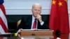 ARHIVA - Predsednik SAD Džo Bajden tokom virtuelnog sastanka sa kineskim predsednikom Ši Đinpingom (Foto: APPhoto/Susan Walsh)