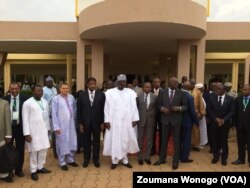 Les Parlementaires, à Ouagadougou, au Burkina, le 22 juillet 2017. (VOA/Zoumana Wonogo)
