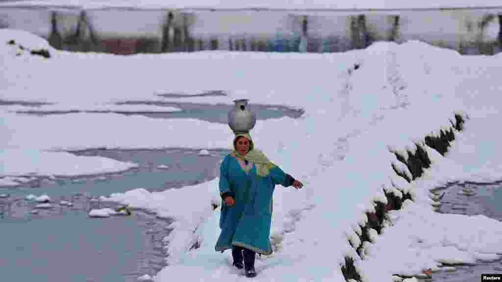 حومهٔ شهر سرینگر در کشمیر تحت ادارهٔ هند