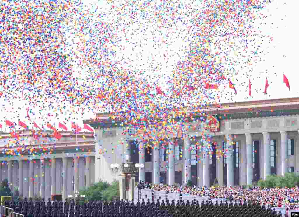 北京9.3阅兵共12000余人参与（美国之音东方拍摄）
