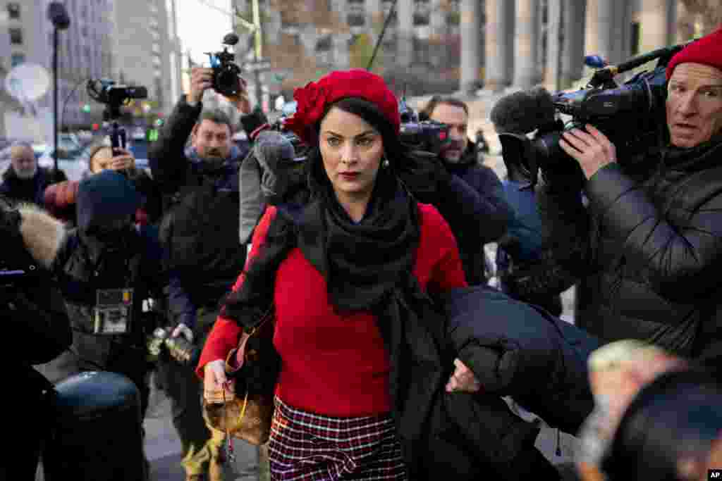 Sarah Ransome, an alleged victim of Jeffrey Epstein and Ghislaine Maxwell, arrives to the courthouse for the start of Maxwell&#39;s trial in New York.