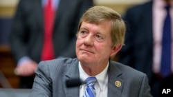 科罗拉多共和党籍国会众议员蒂普顿（Scott Tipton）。