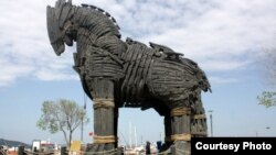 The 12-ton fiberglass Trojan Horse, used in the 2004 film Troy, dominates Canakkale's seafront, 30 meters north of the ancient city of Troy. (Photo by BusyLizzy)