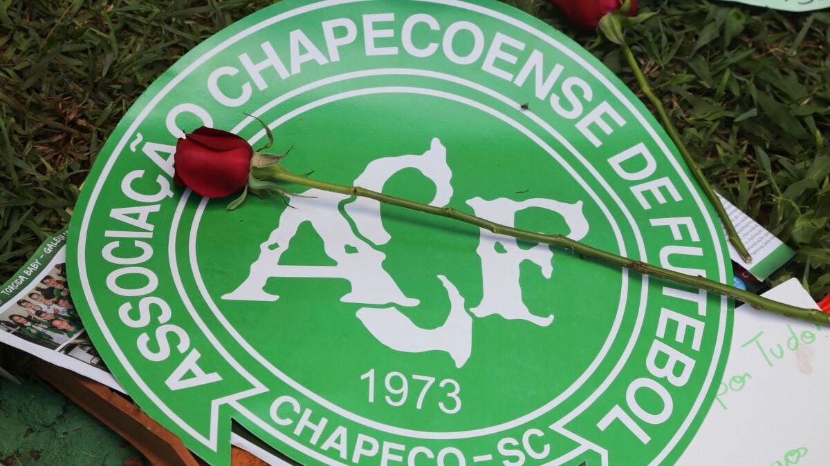 Homenaje póstumo a jugadores de Chapecoense en Colombia