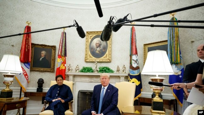 وزیر اعظم عمران خان نے گزشتہ سال امریکی صدر ڈونلڈ ٹرمپ سے وائٹ ہاؤس میں ملاقات کی تھی۔