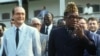Jacques Chirac et Mobutu Sese Seko à Kinshasa, RDC (Zaïre), le 17 juillet 1985.