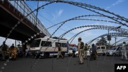 سرکاری ذرائع کی طرف سے فراہم کردہ اعداد و شمار کے مطابق بھارت کے زیرِ انتظام کشمیر میں فوجی آپریشنز کے دوران رواں سال اب تک 173 عسکریت پسند ہلاک ہو چکے ہیں۔ (فائل فوٹو)