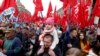 У багатьох країнах світу робітники і громадські активісти відзначають Перше травня