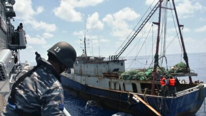 Tàu đánh cá Trung Quốc bị Hải quân Indonesia bắt giữ tại vùng biển Natuna của Indonesia.